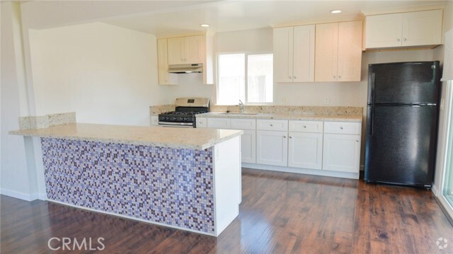 Building Photo - 225 Avenida Pelayo Unit B Rental