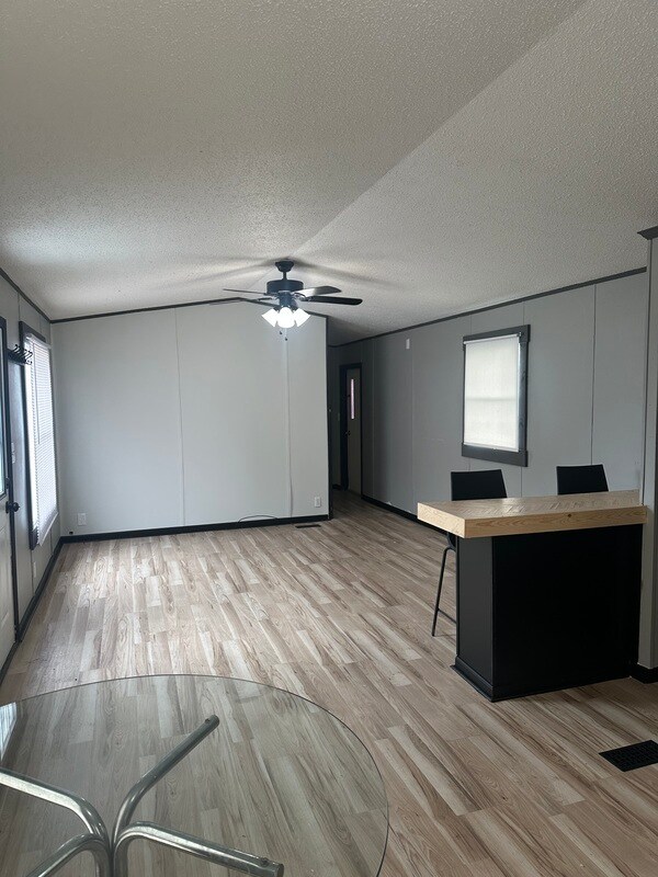 Photo - 20 Raylynn Ct