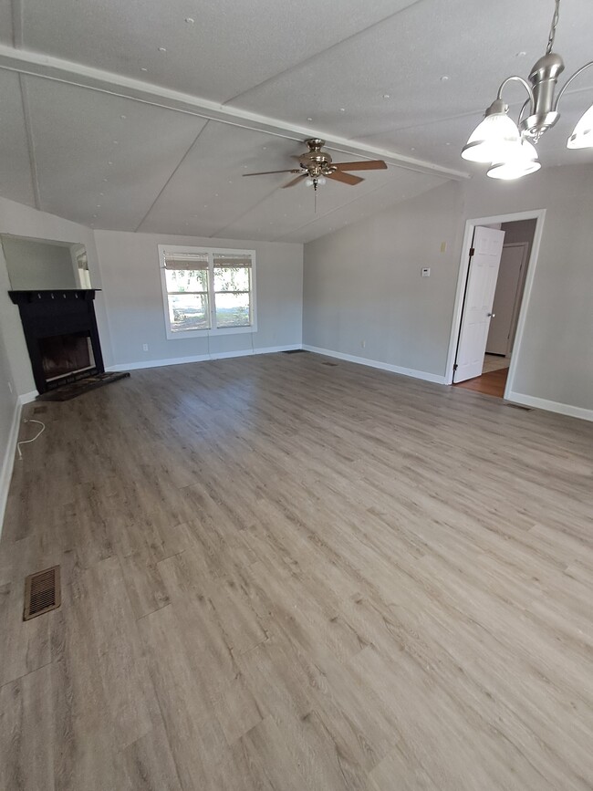 Living area - 235 Gail Dr