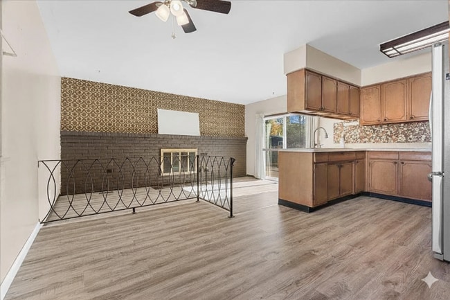 Photo - 4709 Stillwell Ave Casa