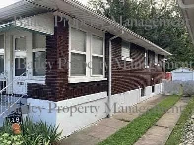 Photo - 119 N 44th St