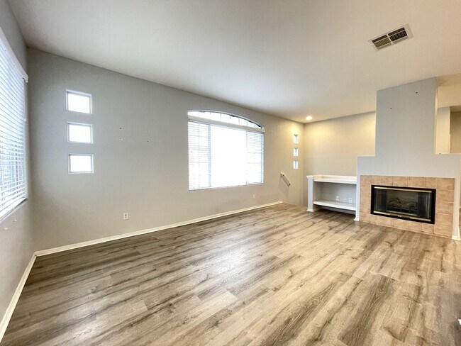 Photo - Remodeled Scripps Ranch Condo Unidad 3