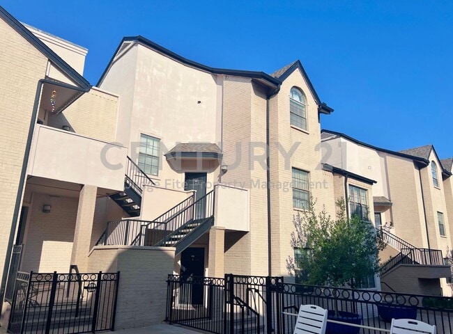 Building Photo - Beautiful 1/1.5 Condo in Dallas For Rent! Unit 217