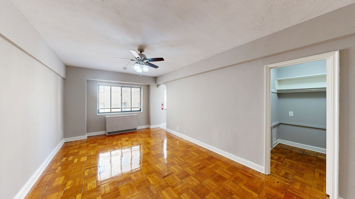 Photo - The York and Potomac Park Apartments