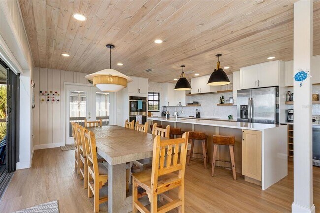 Photo - 9498 Alborado Rd