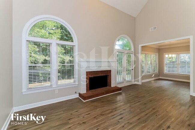 Photo - 5022 Kendall Station NW