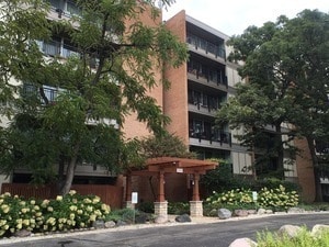 Building Photo - 5950 Oakwood Dr Unit 1F Rental