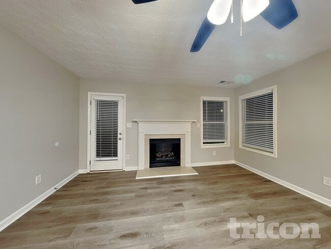 Photo - 305 Little Creek Rd SE