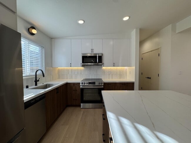 Photo - 864 S Bernardo Ave