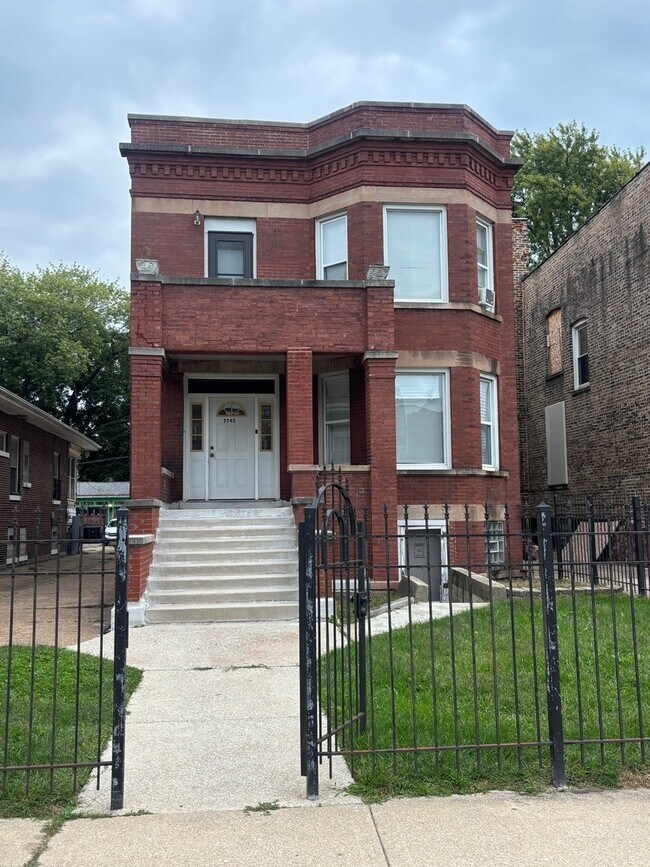 Building Photo - 7743 S Saginaw Ave Rental