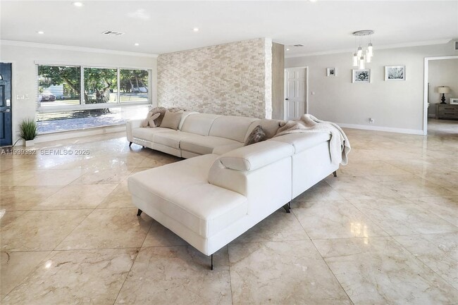 Photo - 2031 NE 14th Ct