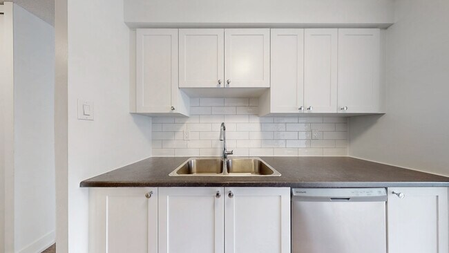 Photo - Empress Gates Apartments