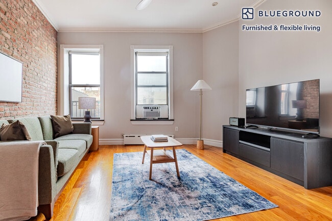 Photo - 20 Prince St Unit FL6-ID2051