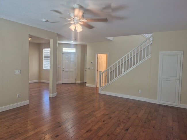 Photo - Adorable 3 bedroom 2.5 bath with loft