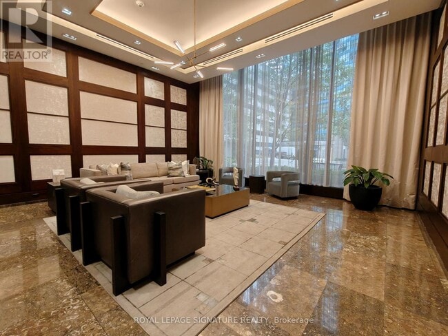 Photo - 55 Harbour Square Unit 512