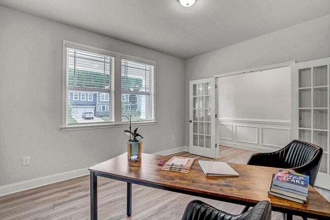 Photo - 220 Karlov Rd