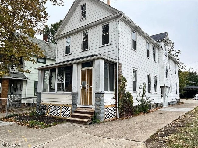 Building Photo - 1087 E 64th St