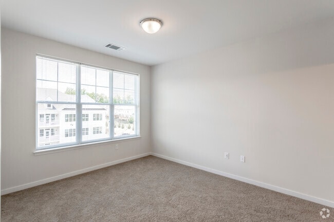 2 BR w/ Den, 2 BA - 1,392