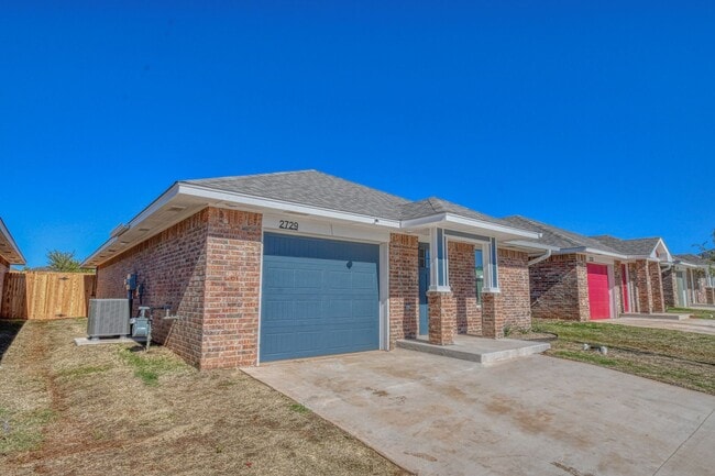 Photo - Brand New Construction in Varenna Landing!...