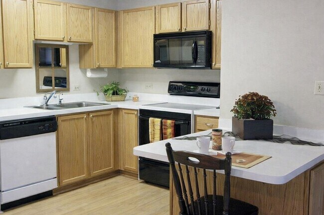 Photo - 605 Barrington Ave Unidad 208