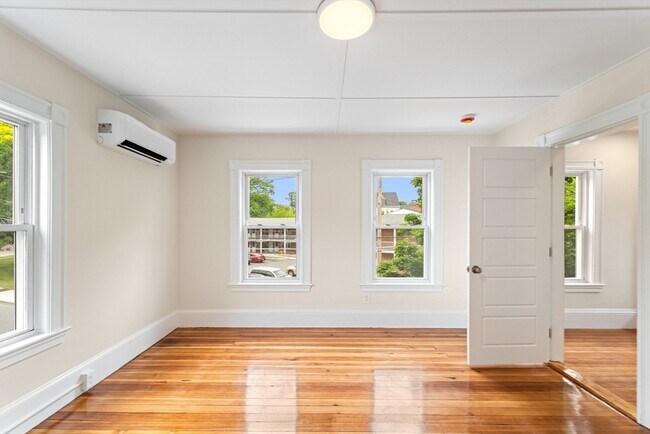 Photo - 29 Sylvan St Unit 2