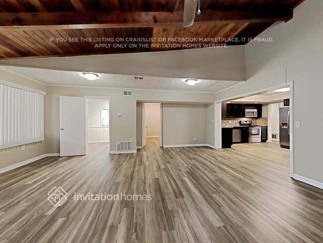 513 Applewood Ave