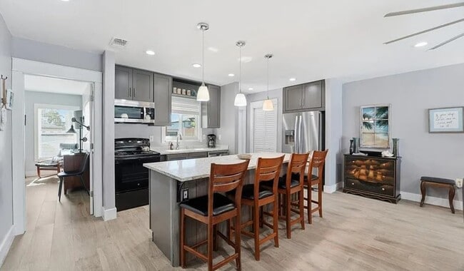 Photo - 4836 Esplanade St Unit B