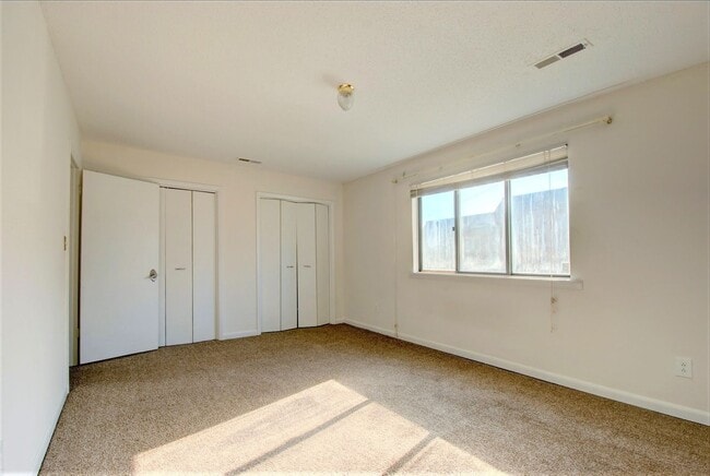 Photo - Great Value in convenient location!