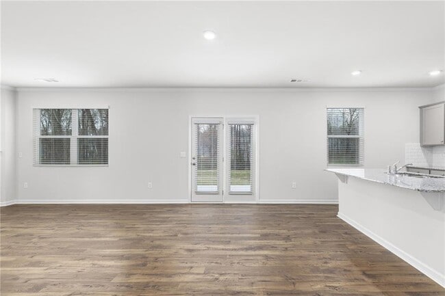 Photo - 5370 Swan Ln
