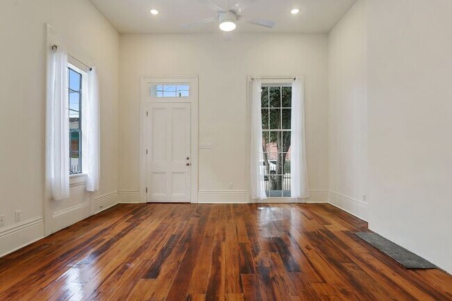 2123 S Liberty St Unit 2123 SL