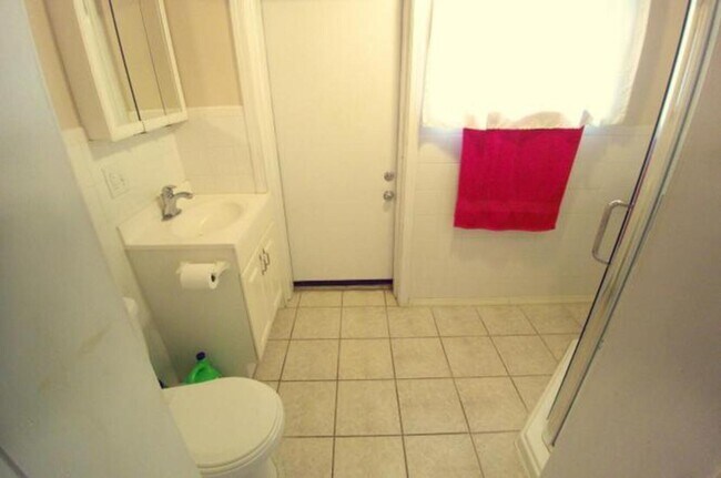 Photo - 1517 N Lawrence St Unidad 1