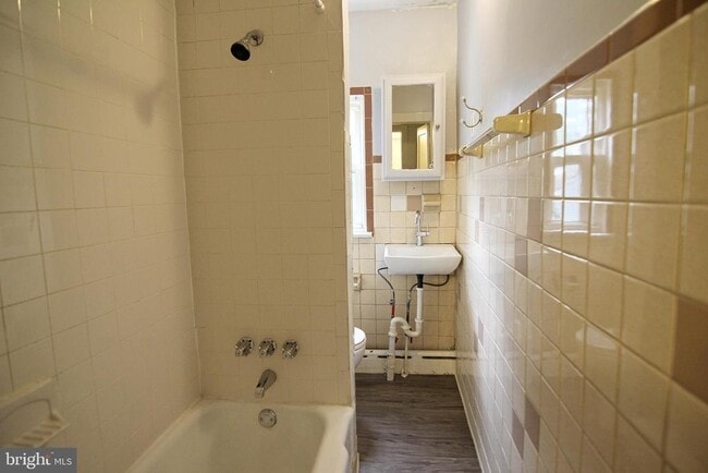 Photo - 107 W 3rd St