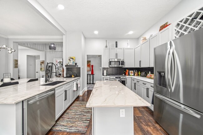 Photo - 906 Maple Branch Ln