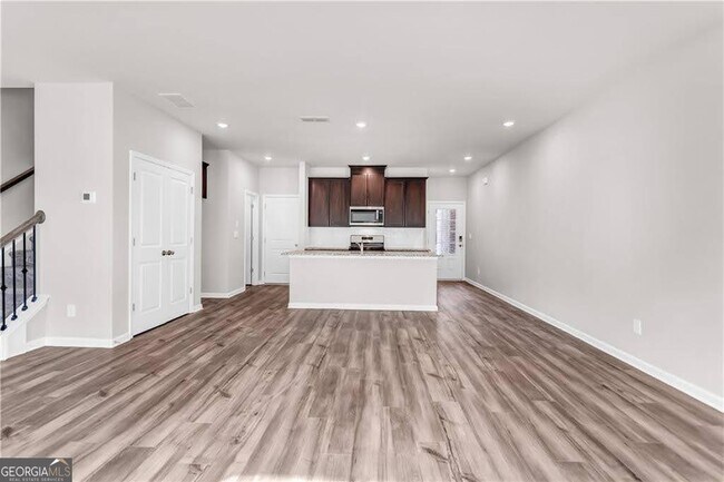 Photo - 1575 Villageside Ct