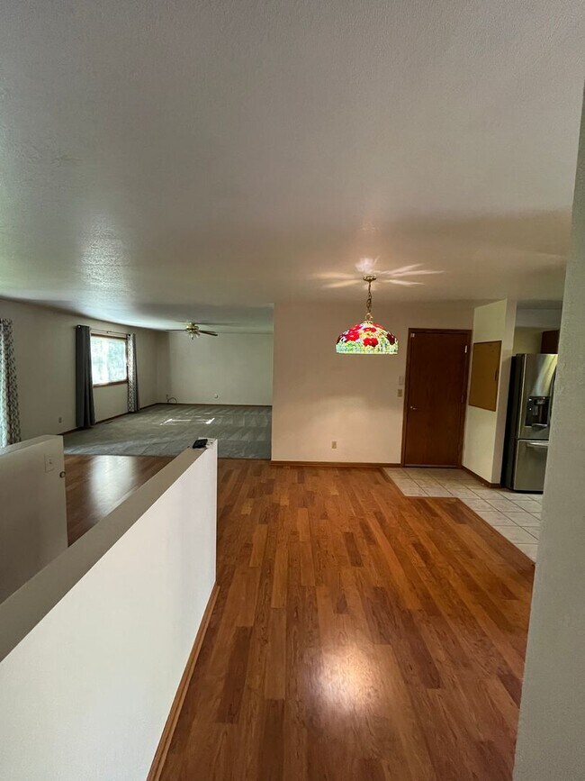 4 Bed/3 Bath Home with Bonus Room and fenc... House Rental in Fort