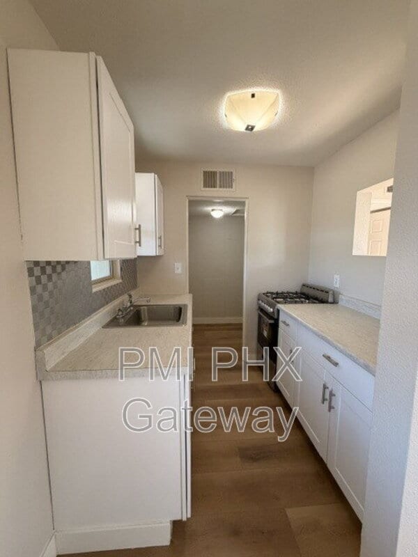 145 Stewart St