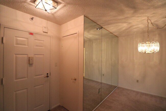 Photo - 15107 Interlachen Dr Unit 2-521