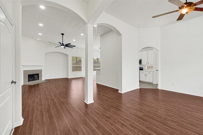 Photo - 22127 Nobles Crossing Dr