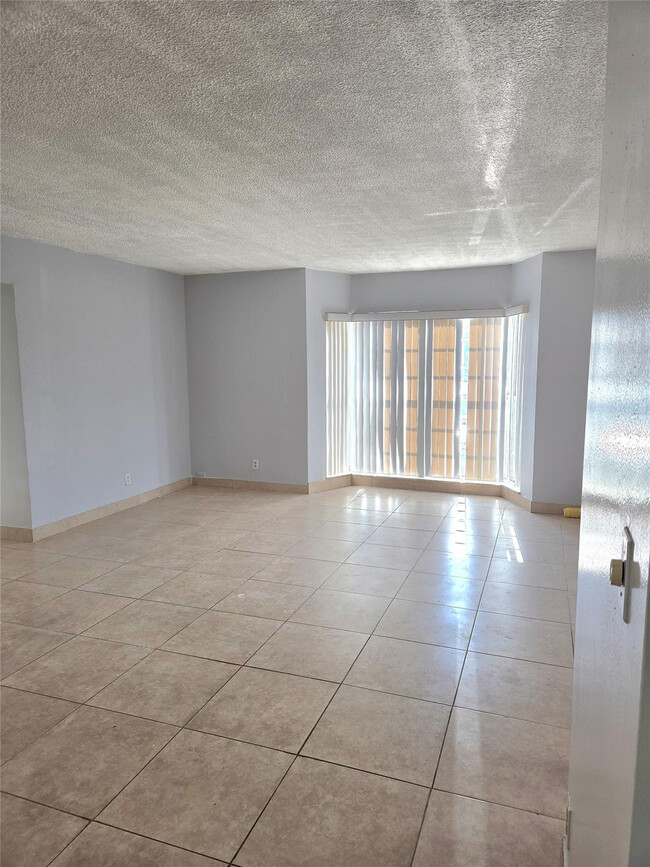 Photo - 1971 SE 5th Ct Unit 101E