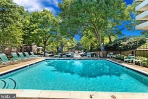 244 S Reynolds St Unit 302