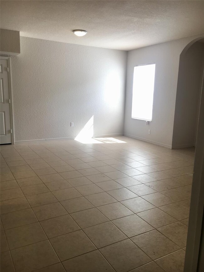 Photo - 1712 Belmont Ln