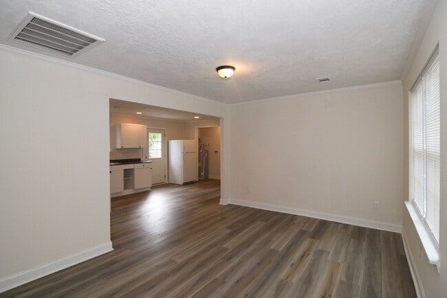 Photo - Recently Renovated 3 Bedroom House - Section 8 Welcome