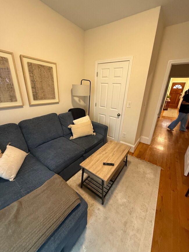 Photo - 58 Medford St Unidad 1