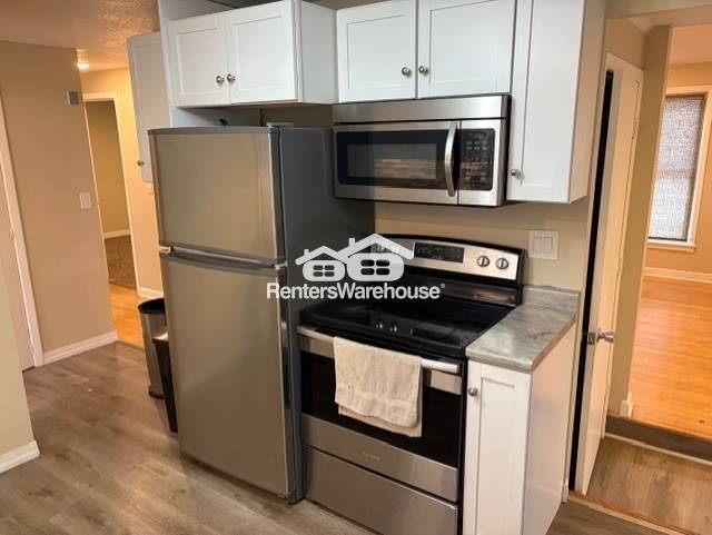 Photo - 415 Decatur Ave N