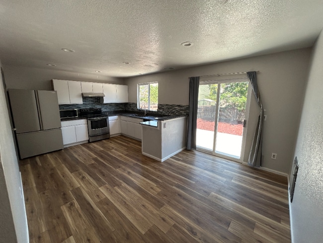 Photo - 10116 Fairfax Ct