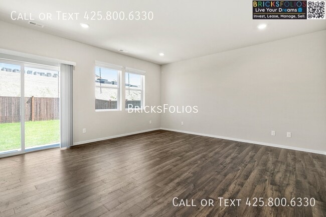 Photo - 1342 SW Pendleton Way