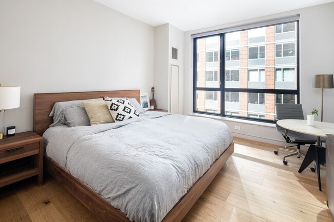 Photo - 540 W 28th St