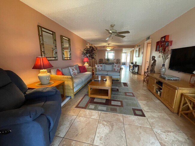 Photo - TARPON BAY CONDO