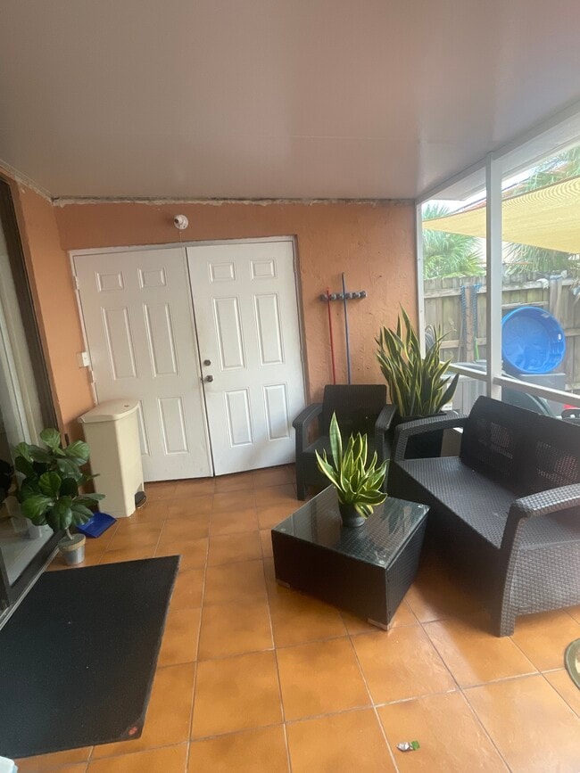 Photo - 4150 W 10th Ln Unidad Mango Hill