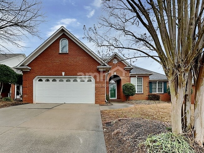 Building Photo - 104 Foxfield Way Rental